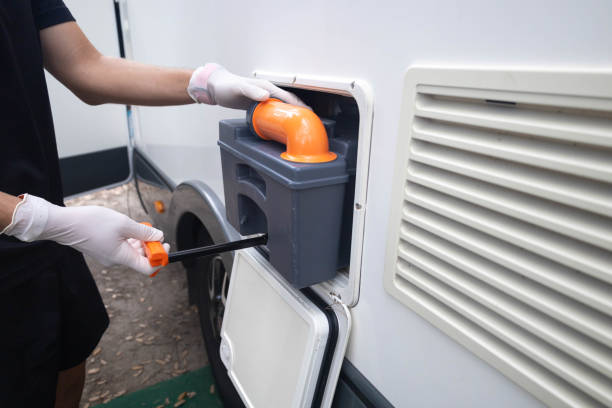 Best Luxury portable toilet rental  in Redfield, SD