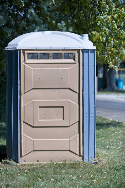 Best Porta potty delivery and setup  in Redfield, SD